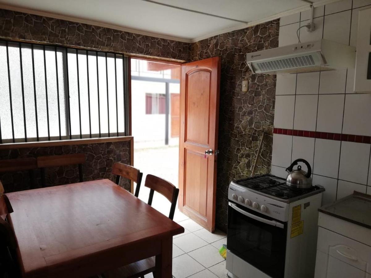 Habitaciones Y Apartamentos El Caleuche El Tabo Esterno foto
