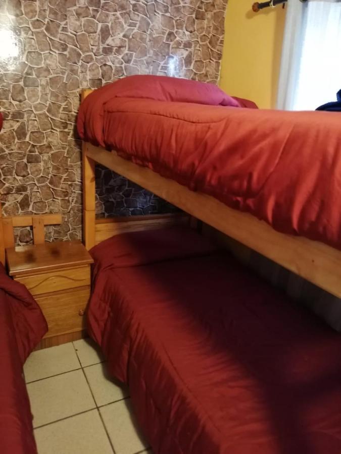 Habitaciones Y Apartamentos El Caleuche El Tabo Esterno foto