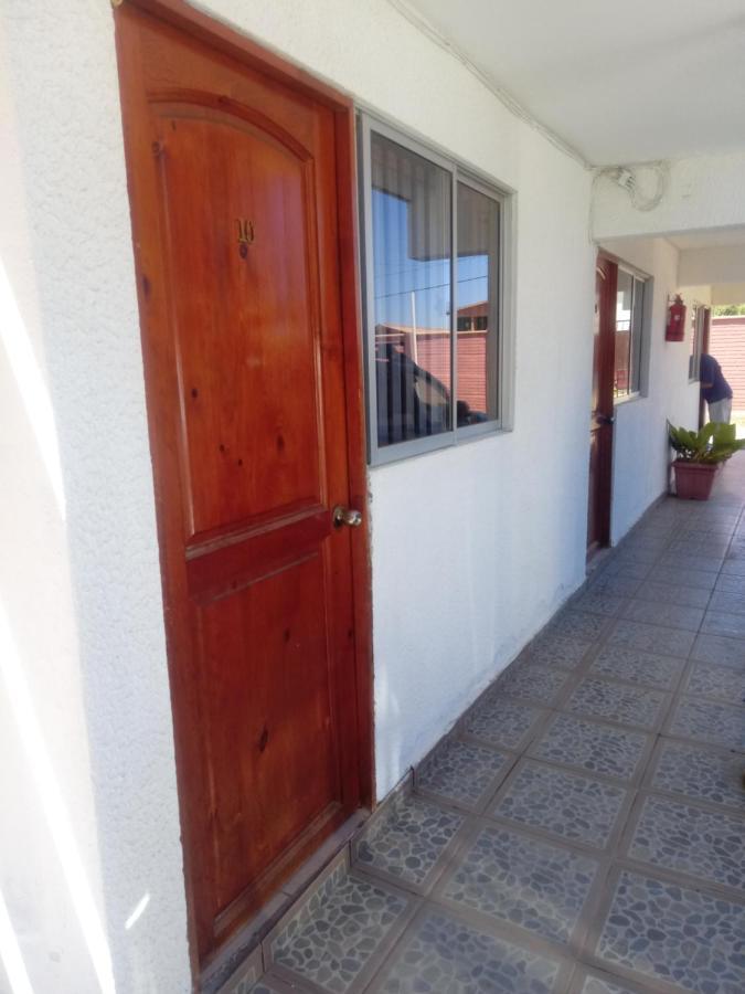 Habitaciones Y Apartamentos El Caleuche El Tabo Esterno foto