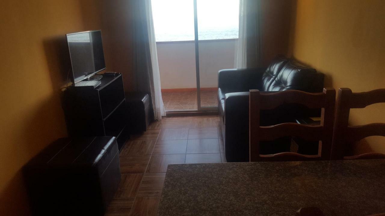 Habitaciones Y Apartamentos El Caleuche El Tabo Esterno foto