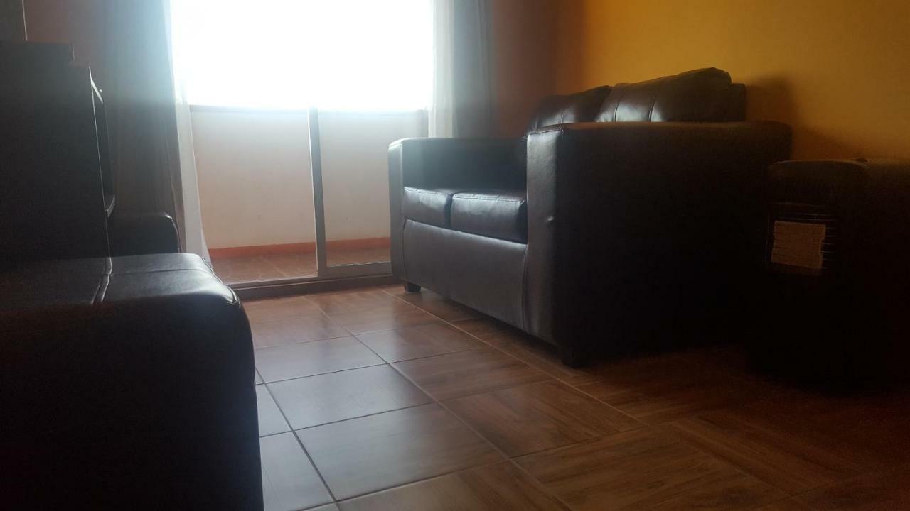 Habitaciones Y Apartamentos El Caleuche El Tabo Esterno foto